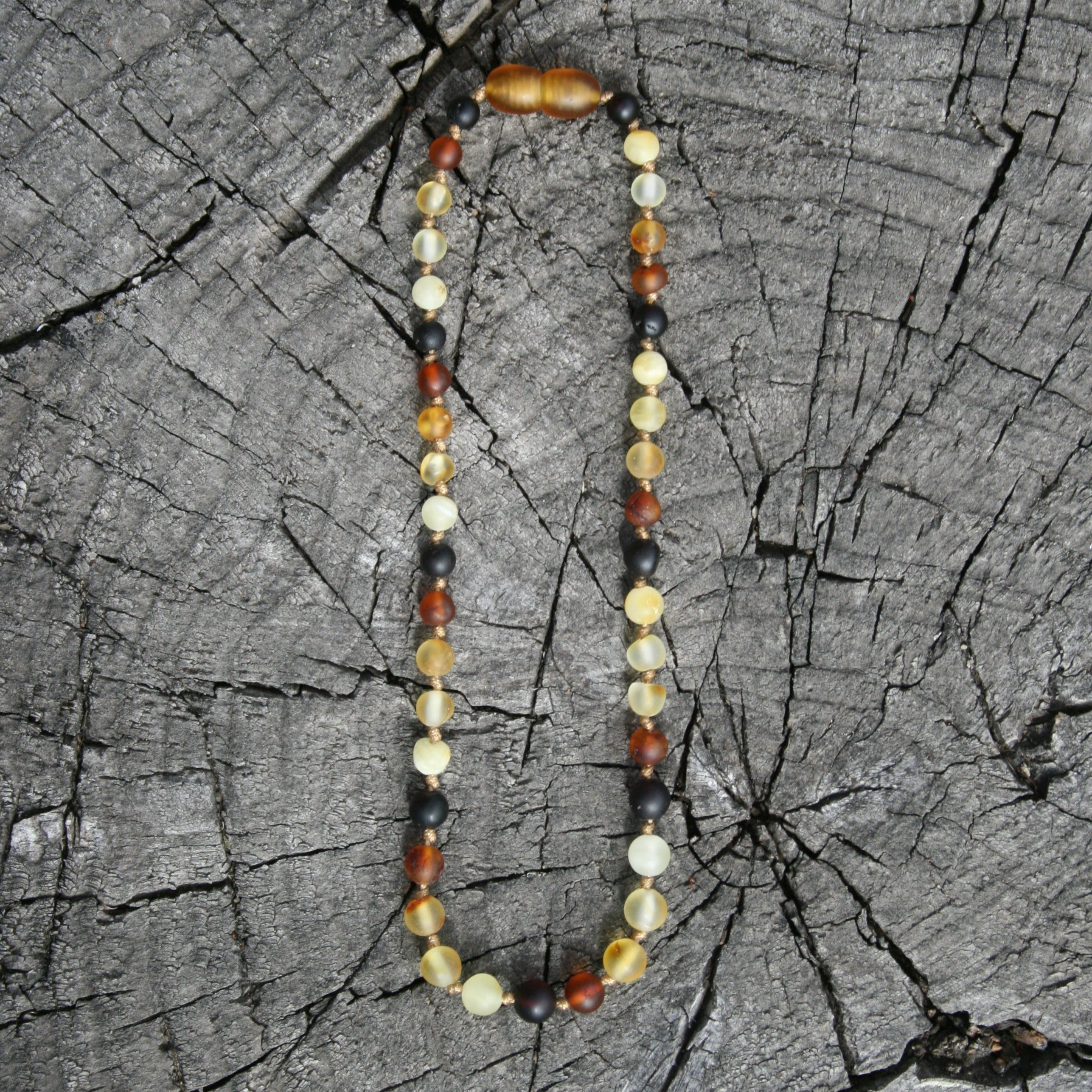 Amber necklace hot sale on ankle